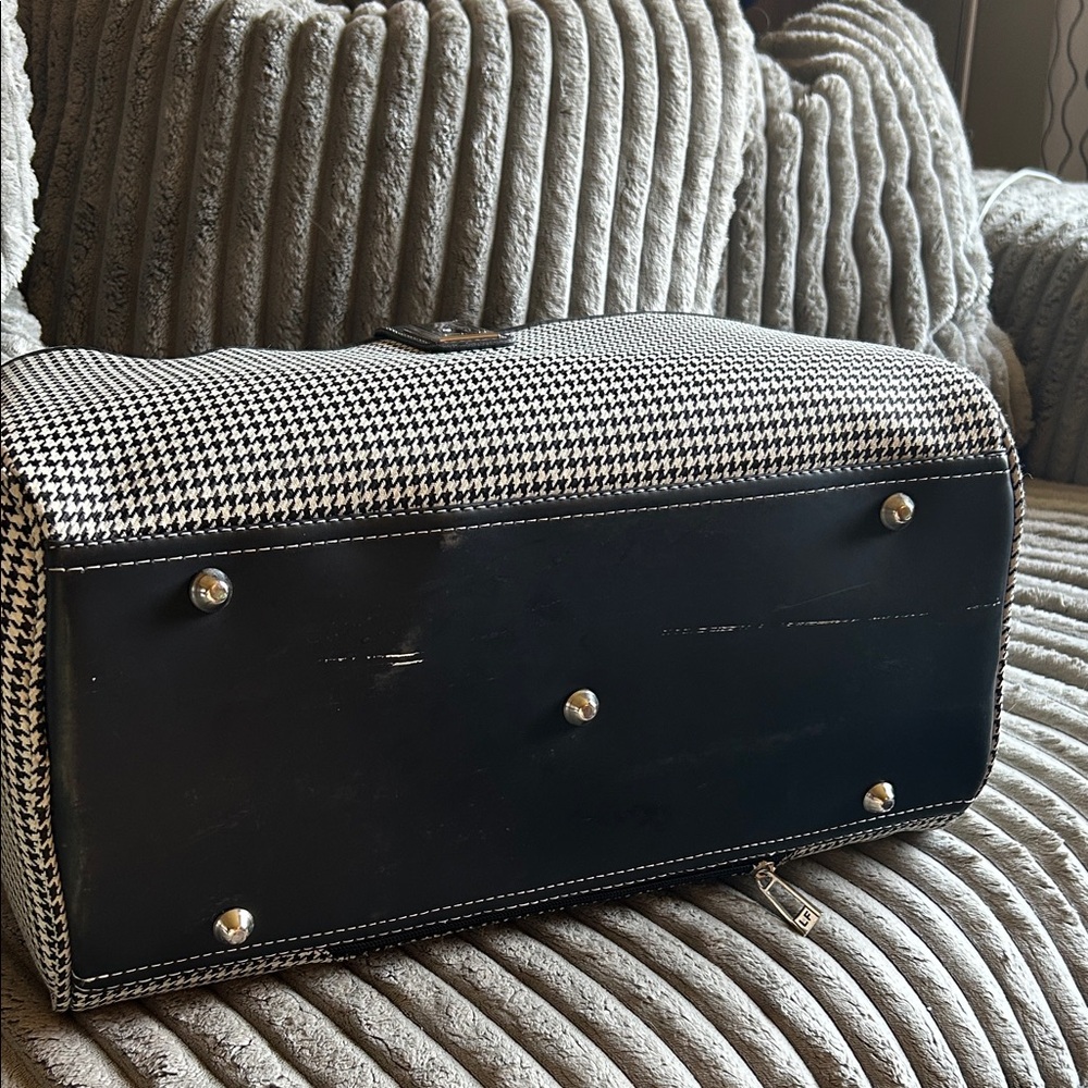 London Fog Classic Satchel Cambridge 16" Black & White Houndstooth Unisex Bag - Picture 12 of 16